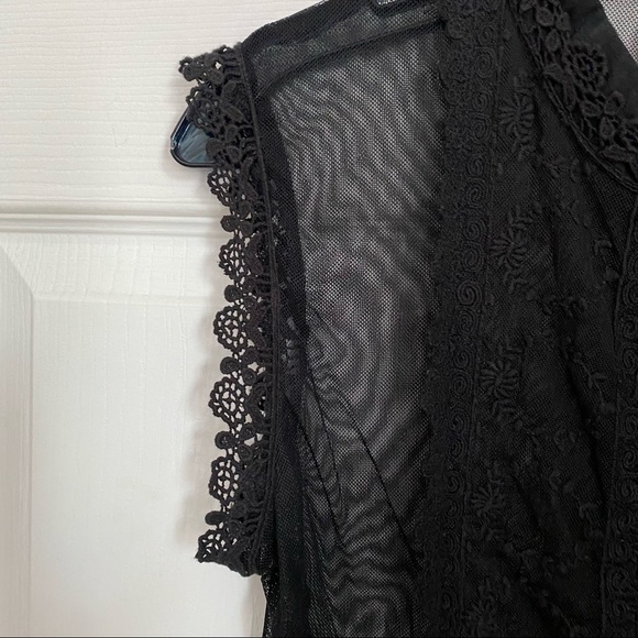 ROMANTIC MESH LACE AND EMBROIDERED TOP BY ZARA - Picture 6 of 9